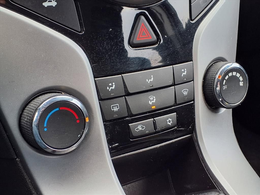 Used 2016 Chevrolet Cruze LT image 22