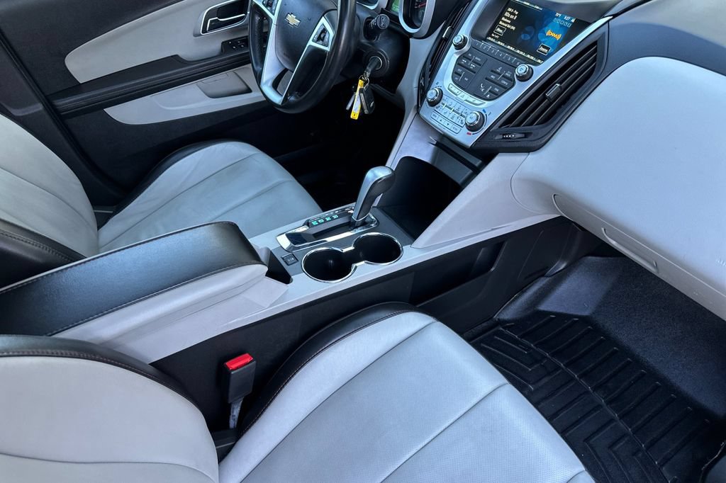 Used 2015 Chevrolet Equinox LTZ AWD/4WD image 16