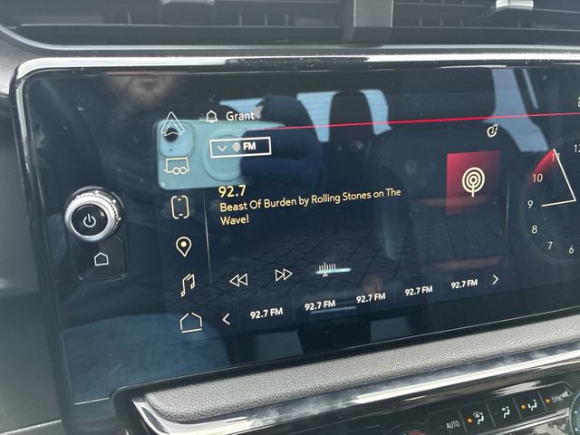 Used 2024 GMC Sierra 2500 AT4 w/ AT4 Preferred Package AWD/4WD image 15