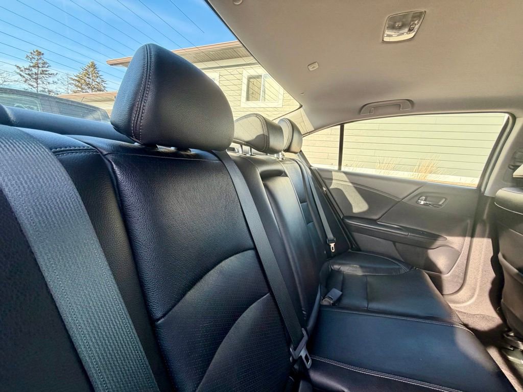 Used 2015 Honda Accord EX-L image 16
