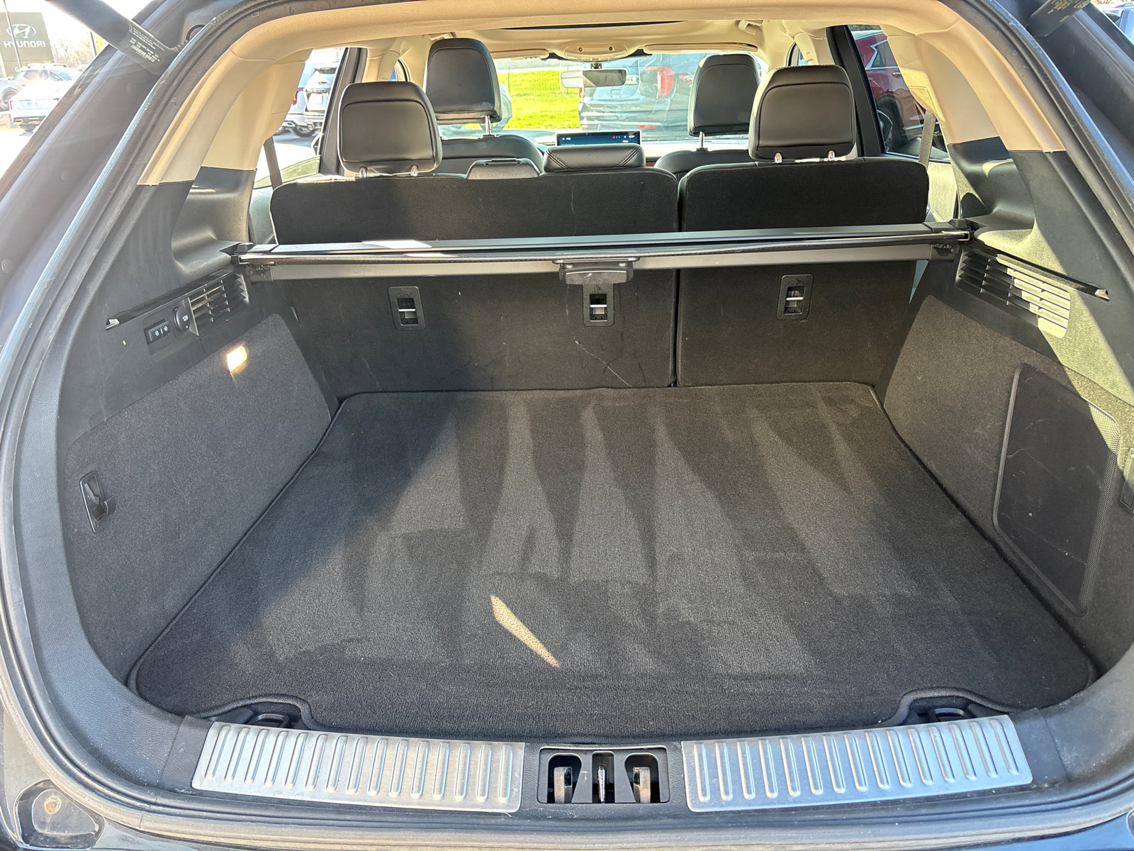 Certified 2022 Lincoln Nautilus Reserve w/ Cargo Utility Package image 9