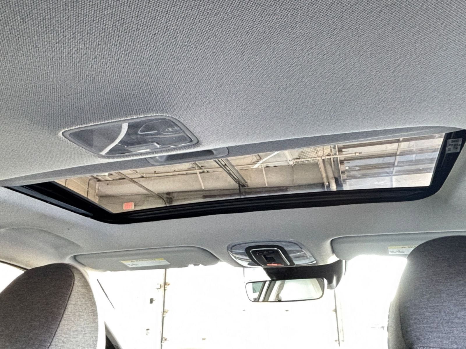 Used 2025 Hyundai Elantra Limited image 32