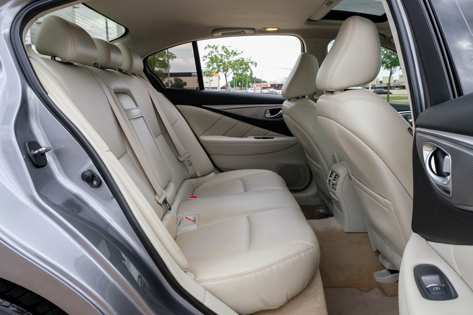 Used 2015 INFINITI Q50 Premium w/ Navigation Package AWD/4WD image 47