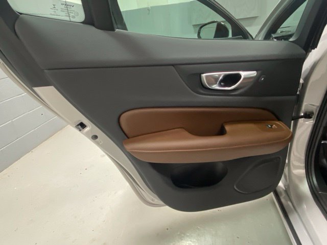 Certified 2024 Volvo S60 B5 Ultimate w/ Climate Package AWD/4WD image 7