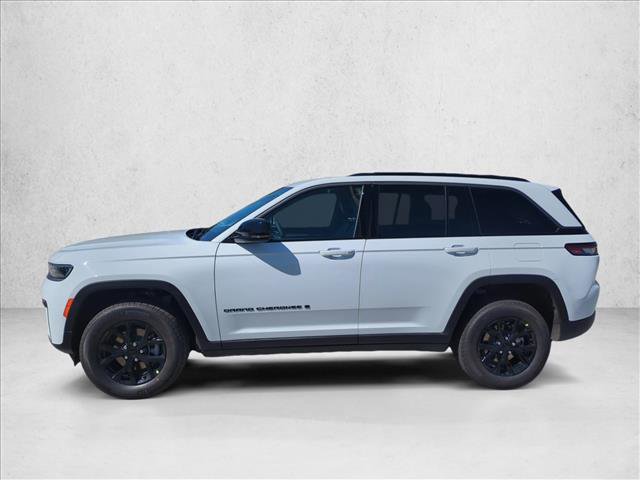 New 2026 Jeep Grand Cherokee Altitude RWD image 4