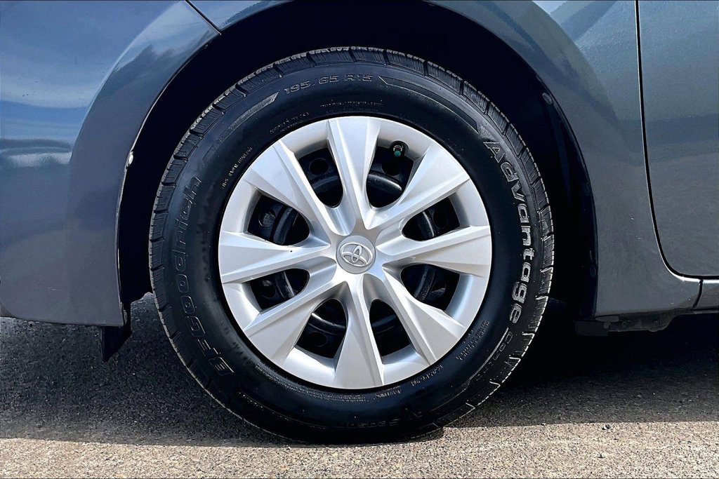 Used 2016 Toyota Corolla L FWD image 12