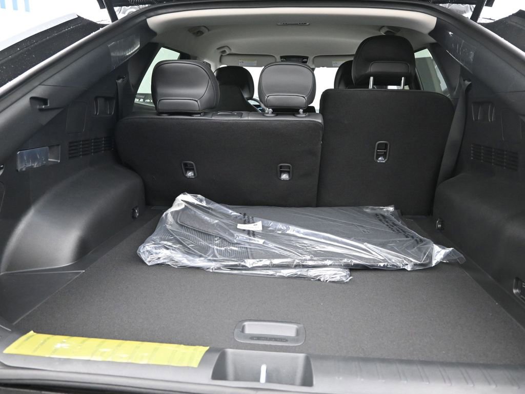 Used 2024 Kia EV6 Light image 10