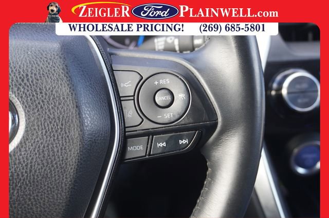 Used 2022 Toyota Venza LE image 23