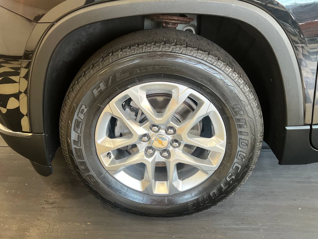 Used 2019 Chevrolet Traverse LT w/ LPO, Floor Liner Package AWD/4WD image 5
