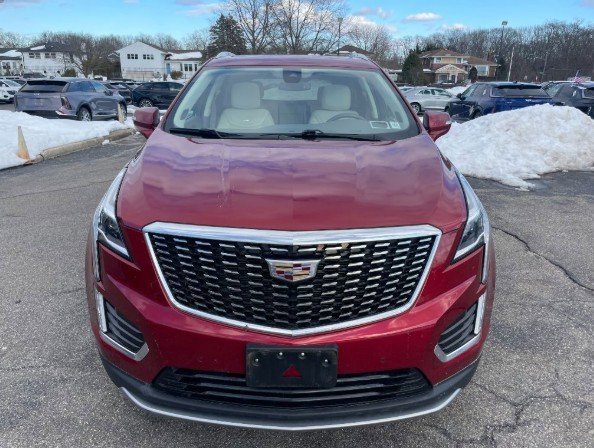Used 2021 Cadillac XT5 Premium Luxury image 2