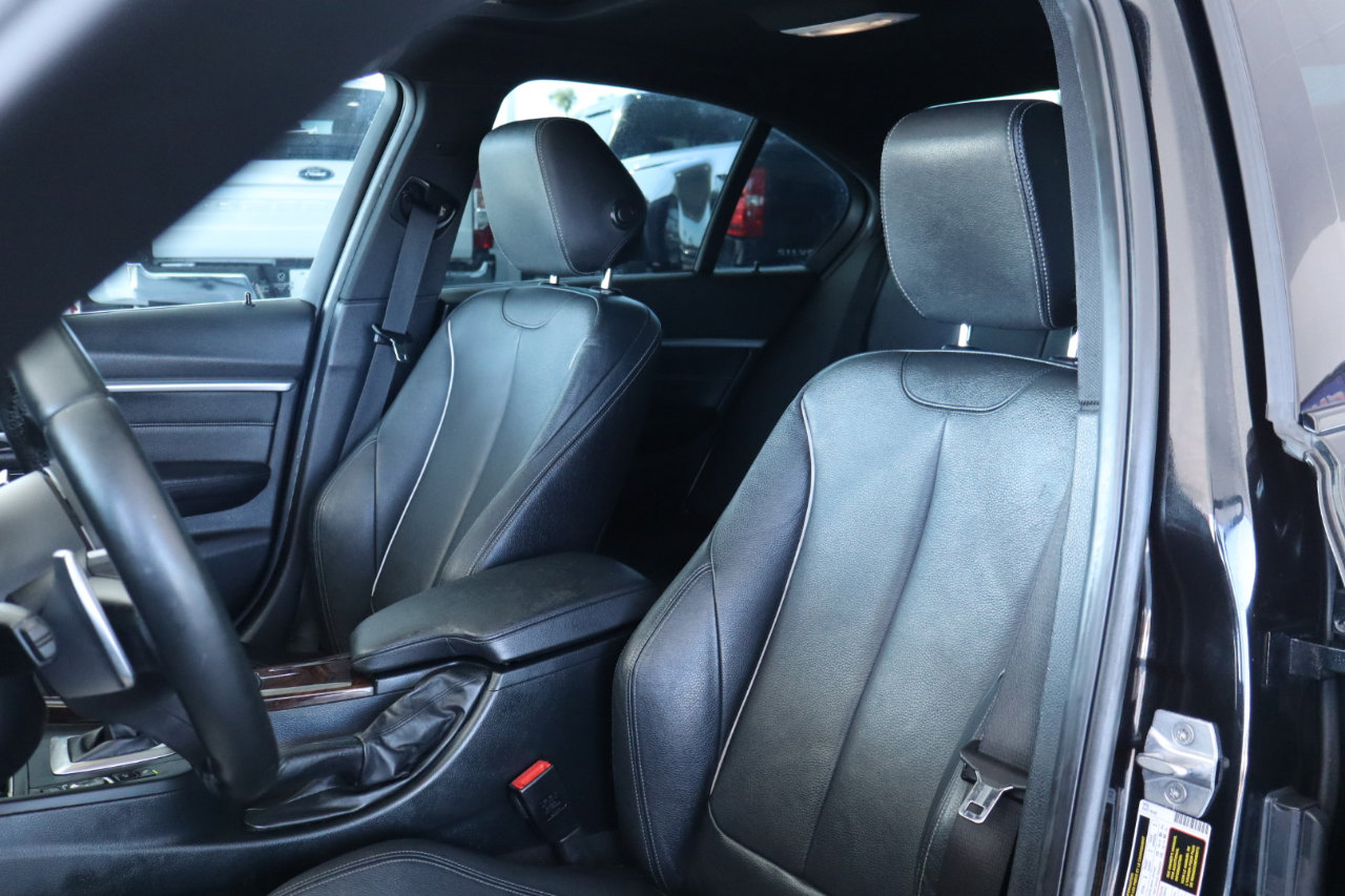 Used 2017 BMW 340i Sedan image 16