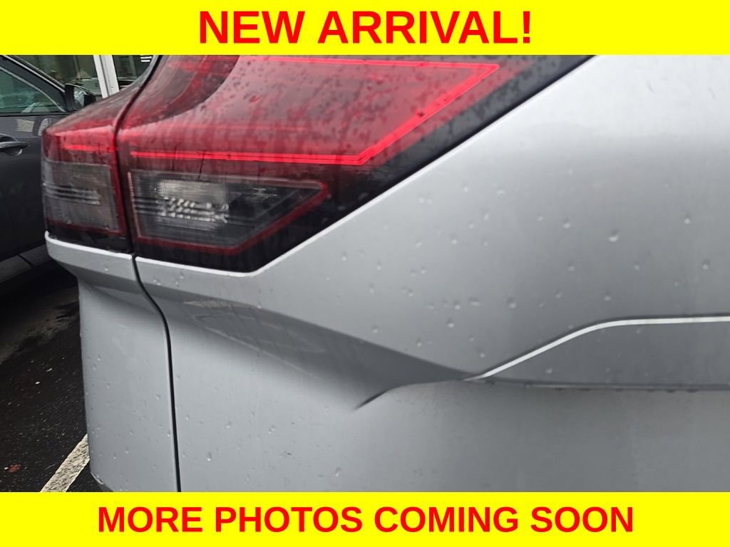 Used 2022 Nissan Rogue SV AWD/4WD image 7