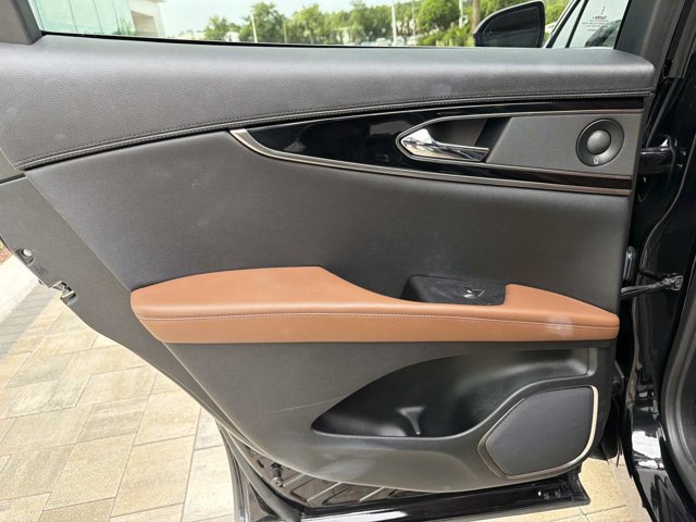Certified 2023 Lincoln Nautilus Reserve FWD image 17