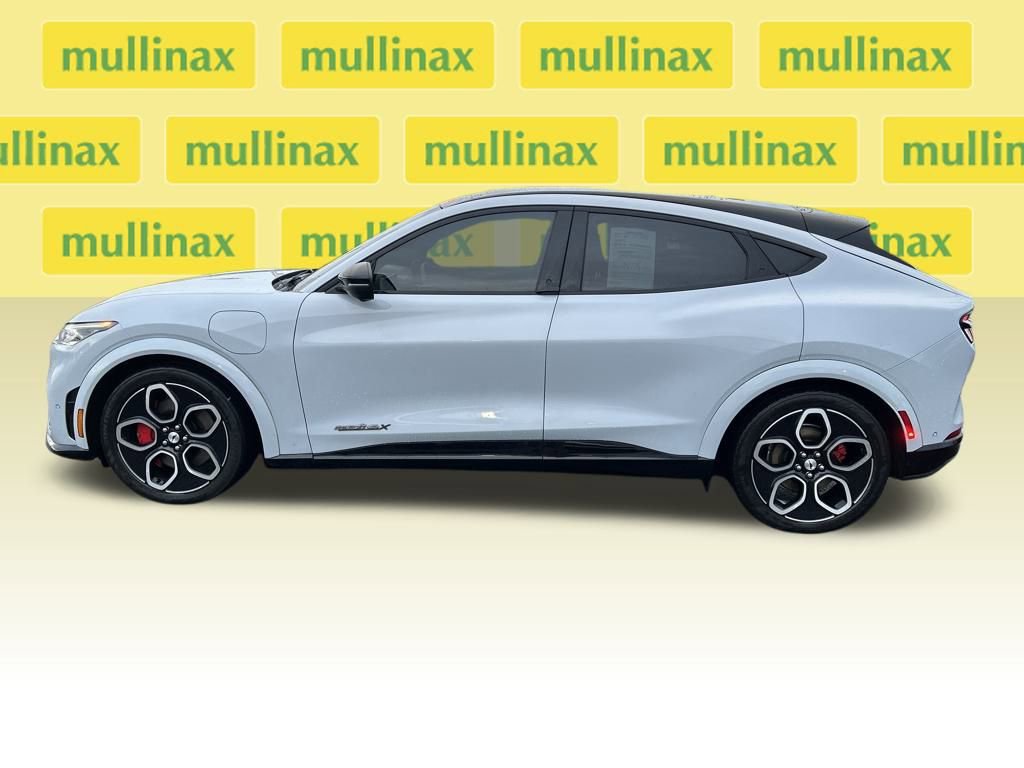 Certified 2022 Ford Mustang Mach-E GT image 9