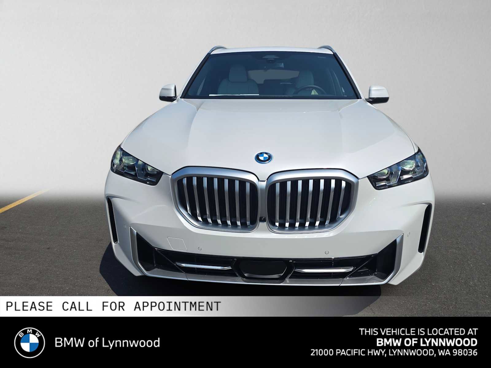 New 2026 BMW X5 xDrive50e w/ Parking Assistance Package AWD/4WD image 8