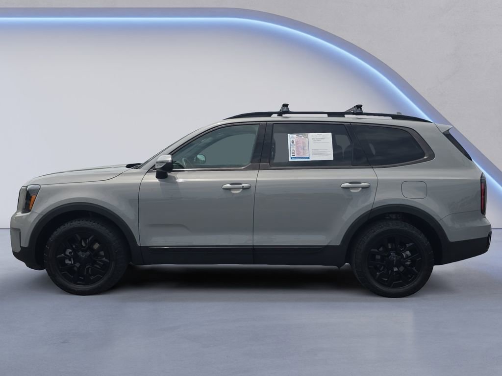 Used 2025 Kia Telluride AWD image 2