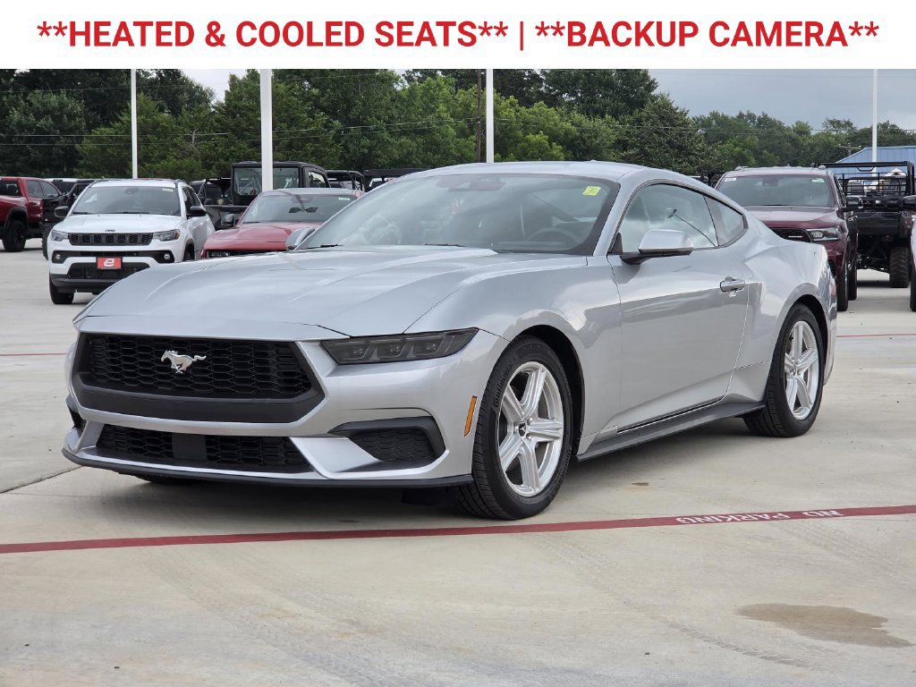 Used 2026 Ford Mustang Premium RWD image 3