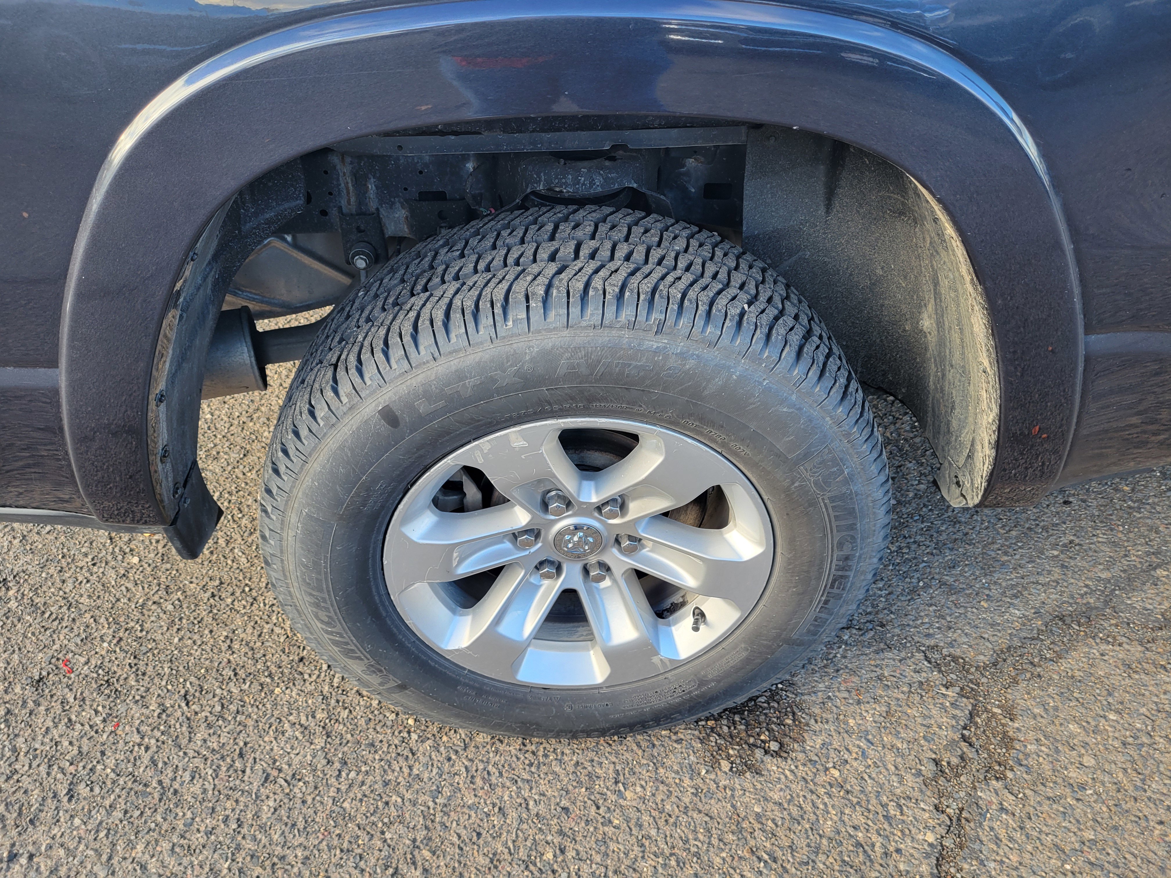 Used 2019 RAM 1500 Laramie image 10