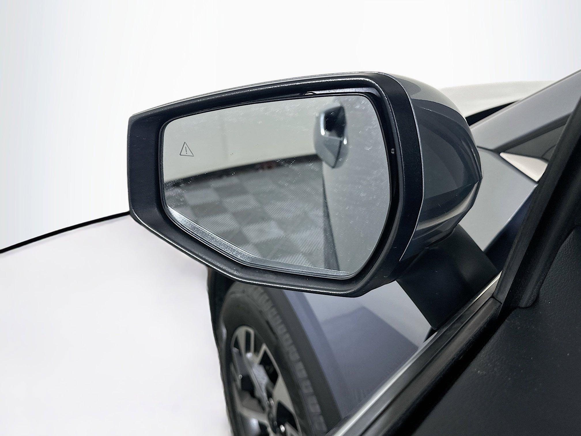 Used 2024 Kia Sportage EX image 16