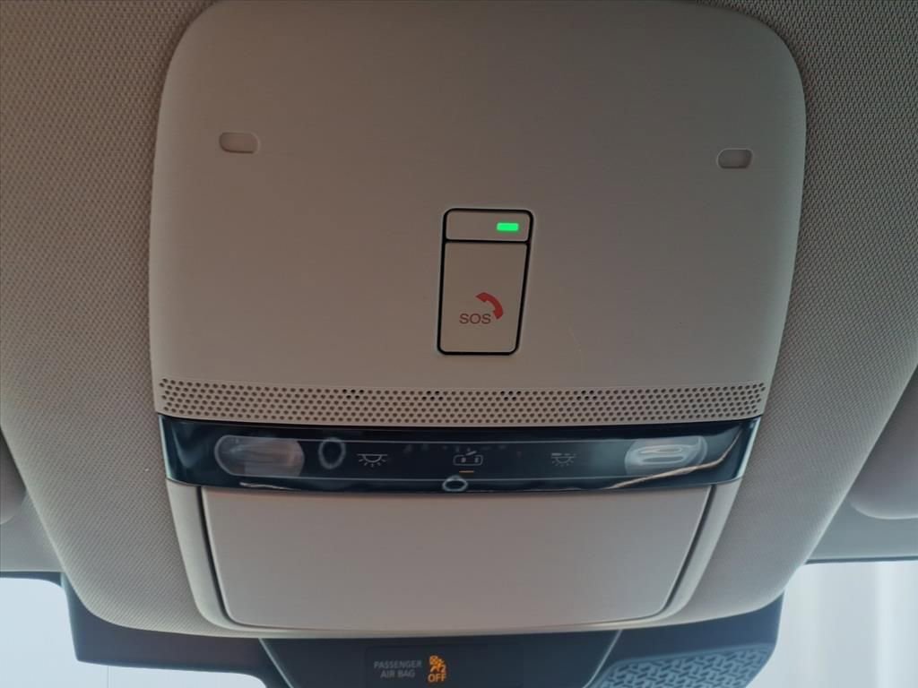 Used 2025 Nissan Ariya FWD image 24