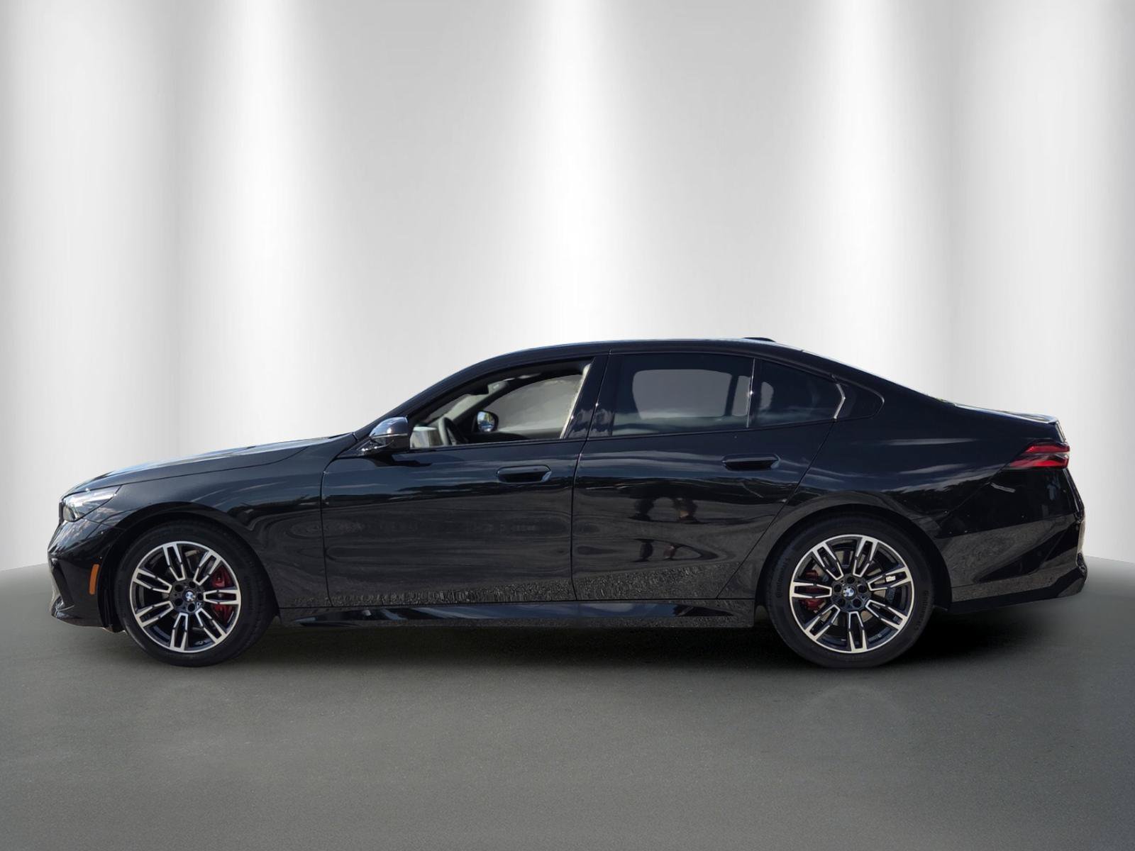 New 2027 BMW 530i w/ M Sport Package RWD image 4