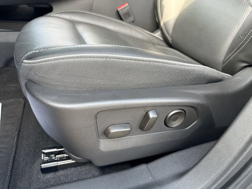 Used 2021 Buick Envision Essence image 12