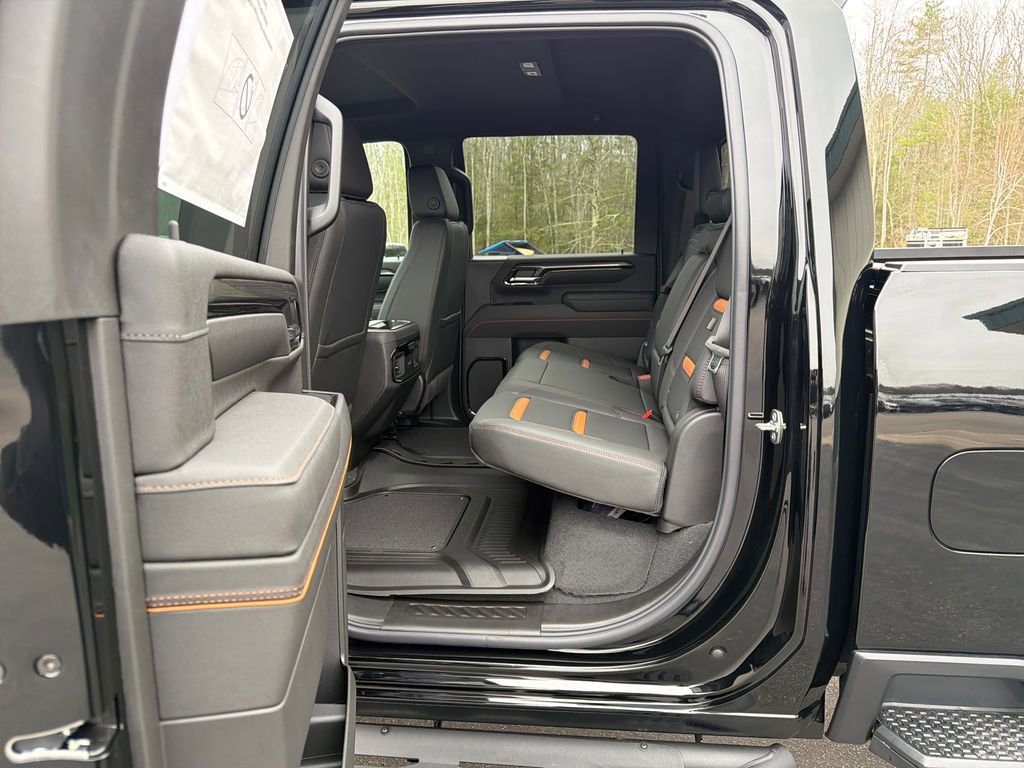 New 2026 GMC Sierra 2500 AT4 w/ Technology Package AWD/4WD image 38