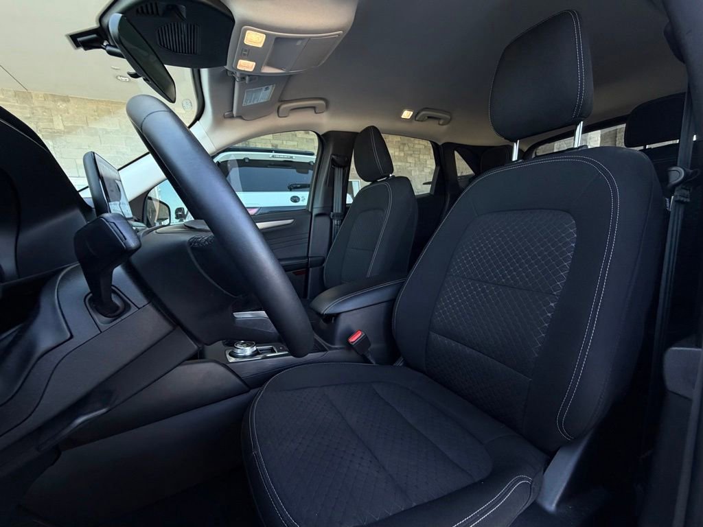 Used 2023 Ford Escape Active FWD image 5
