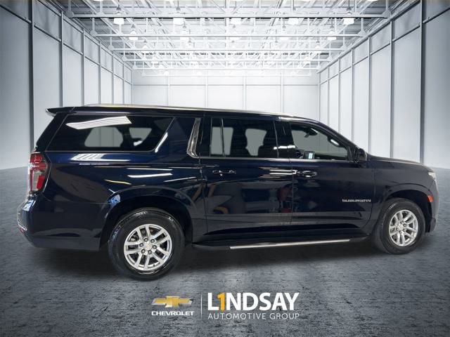Used 2023 Chevrolet Suburban LT image 6