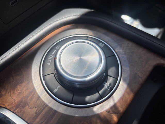 Used 2023 Nissan Armada SL image 24