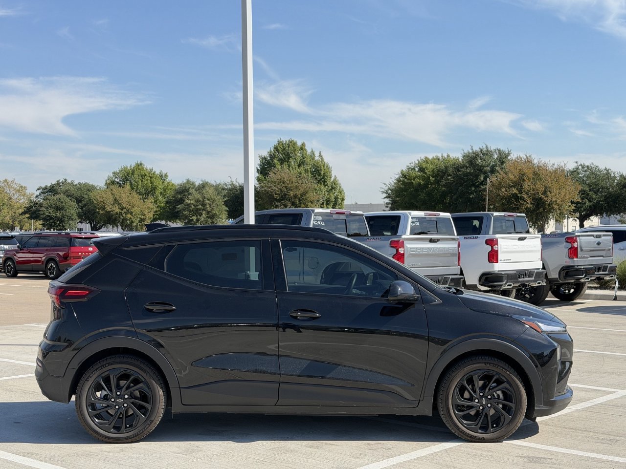 Used 2027 Chevrolet Bolt RS FWD image 3