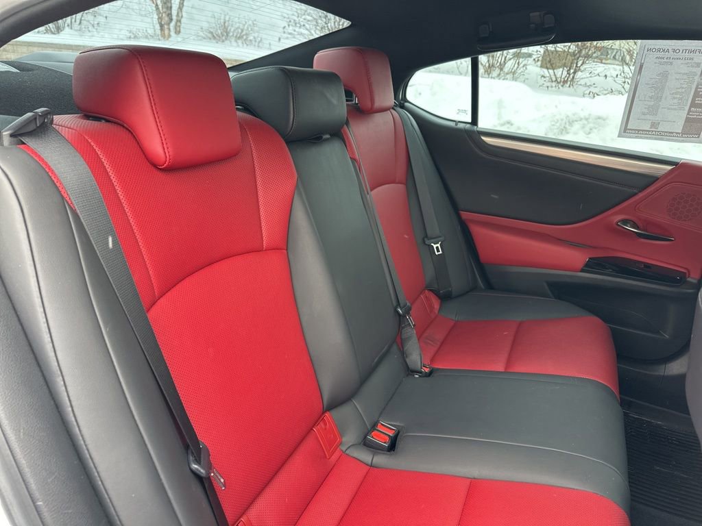 Used 2022 Lexus ES 300h F Sport w/ Accessory Package image 33