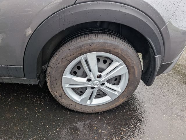 Certified 2025 Nissan Kicks Play S FWD image 24