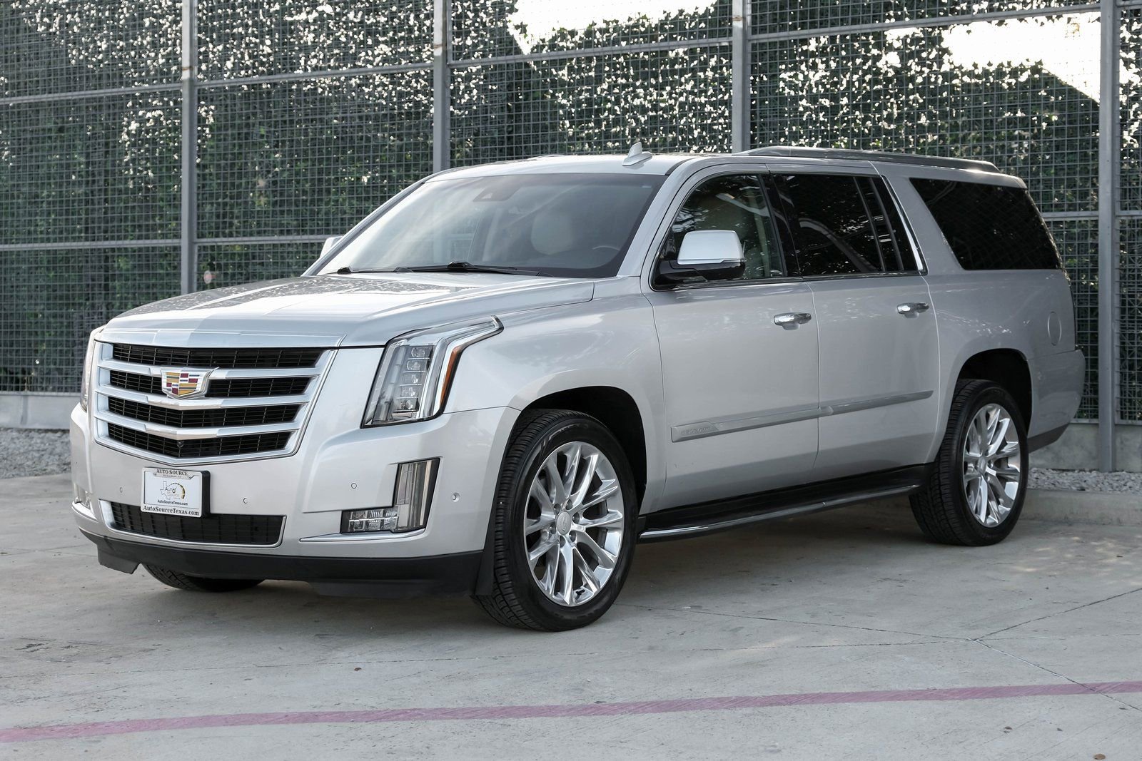 Used 2020 Cadillac Escalade ESV Luxury image 7