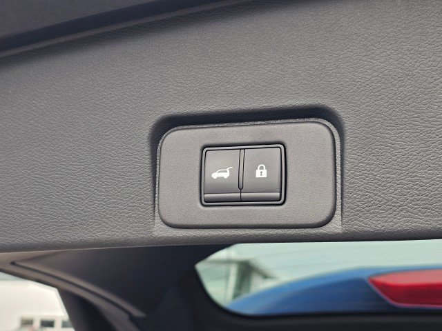Used 2023 Nissan Rogue Platinum AWD/4WD image 19