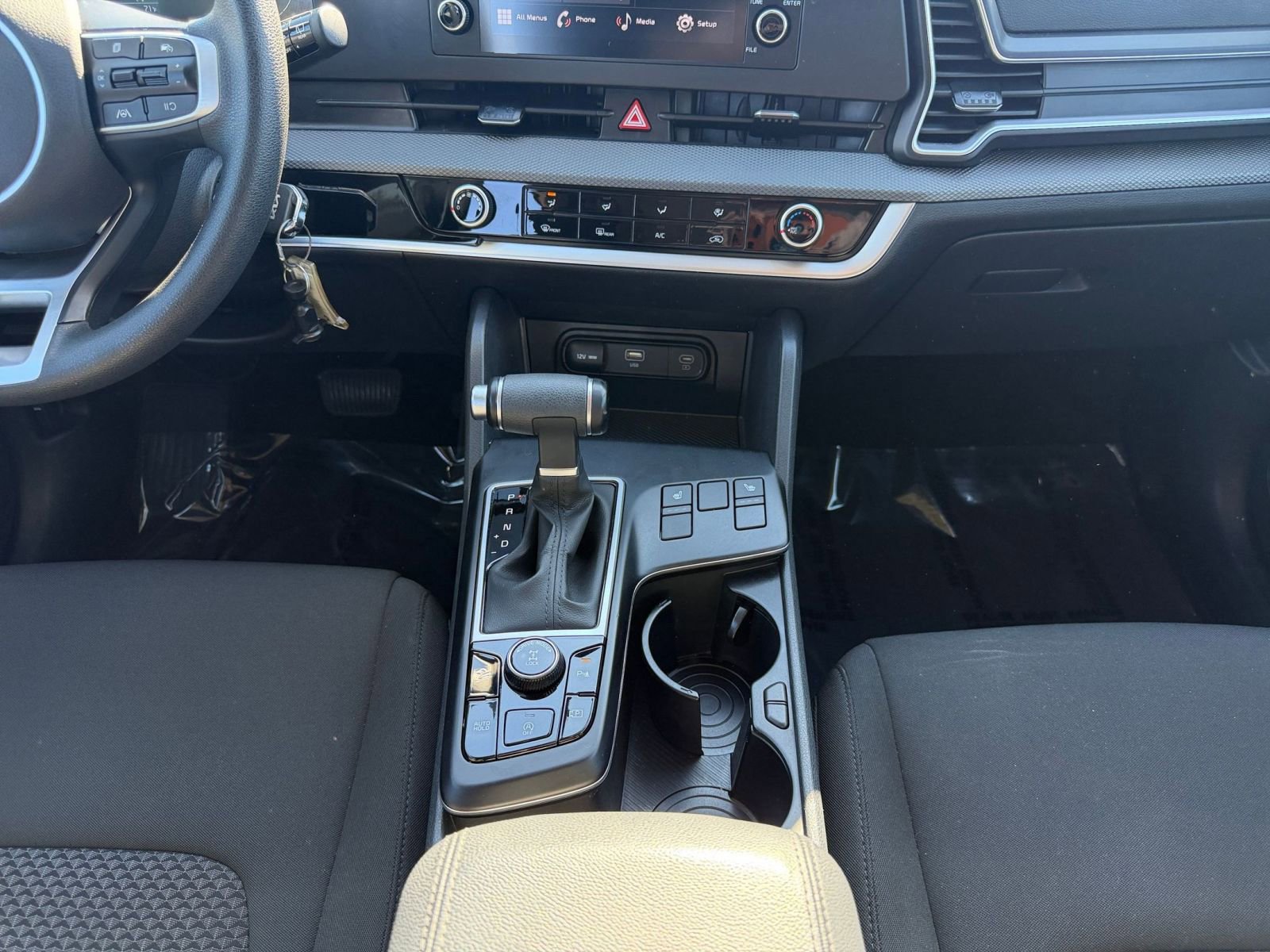 Used 2025 Kia Sportage LX image 40