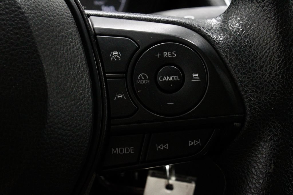 Used 2024 Toyota Corolla LE FWD image 21