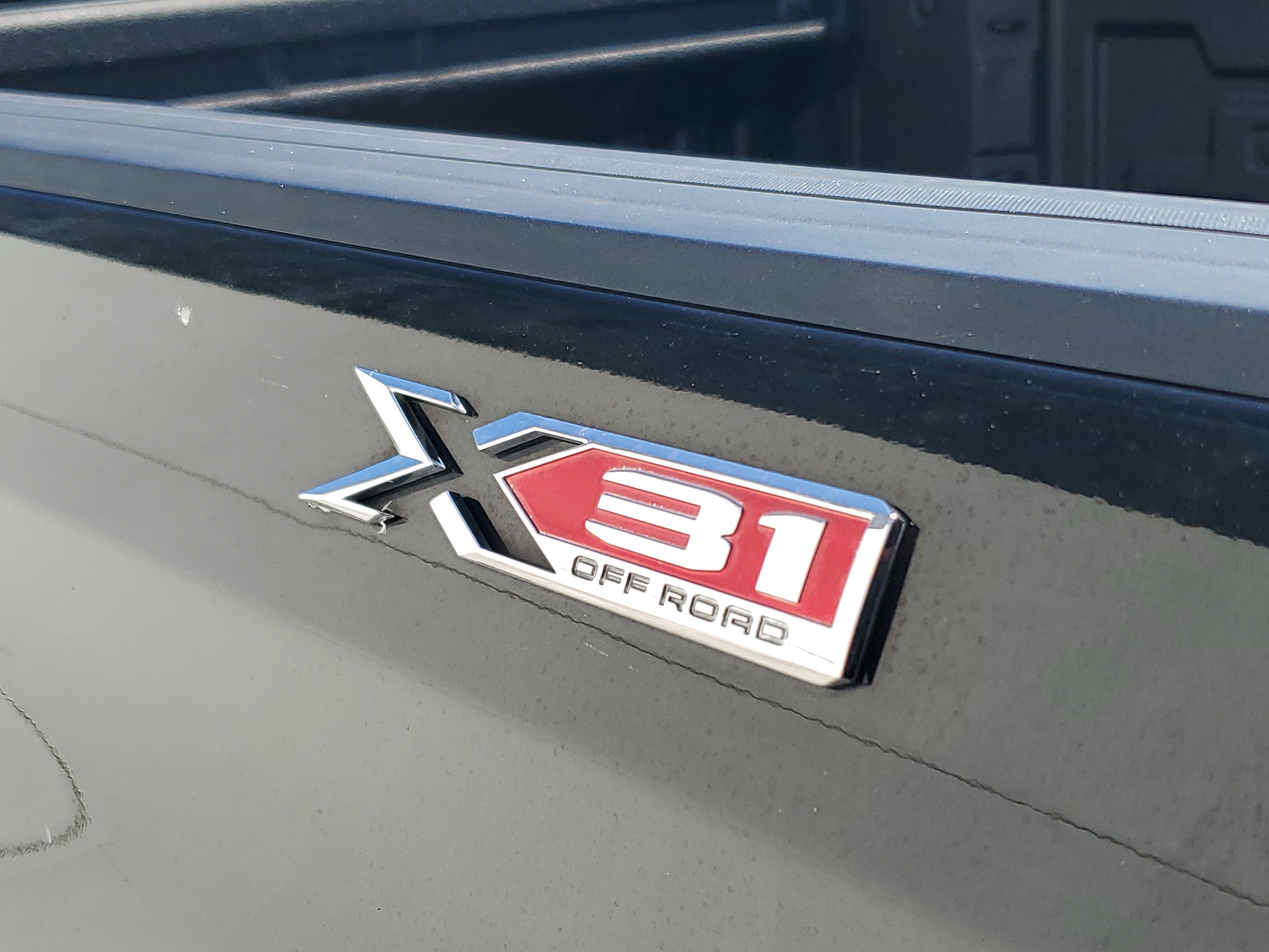 Certified 2020 GMC Sierra 1500 Elevation w/ Elevation Value Package AWD/4WD image 9