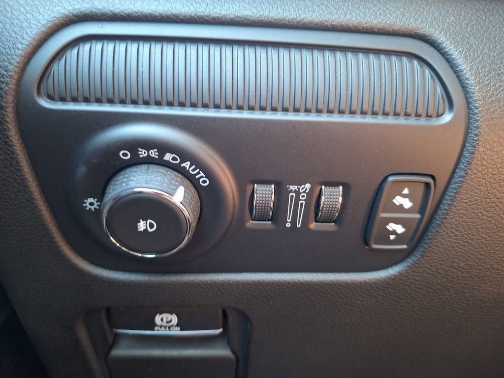 Used 2022 Jeep Wagoneer Series II image 12