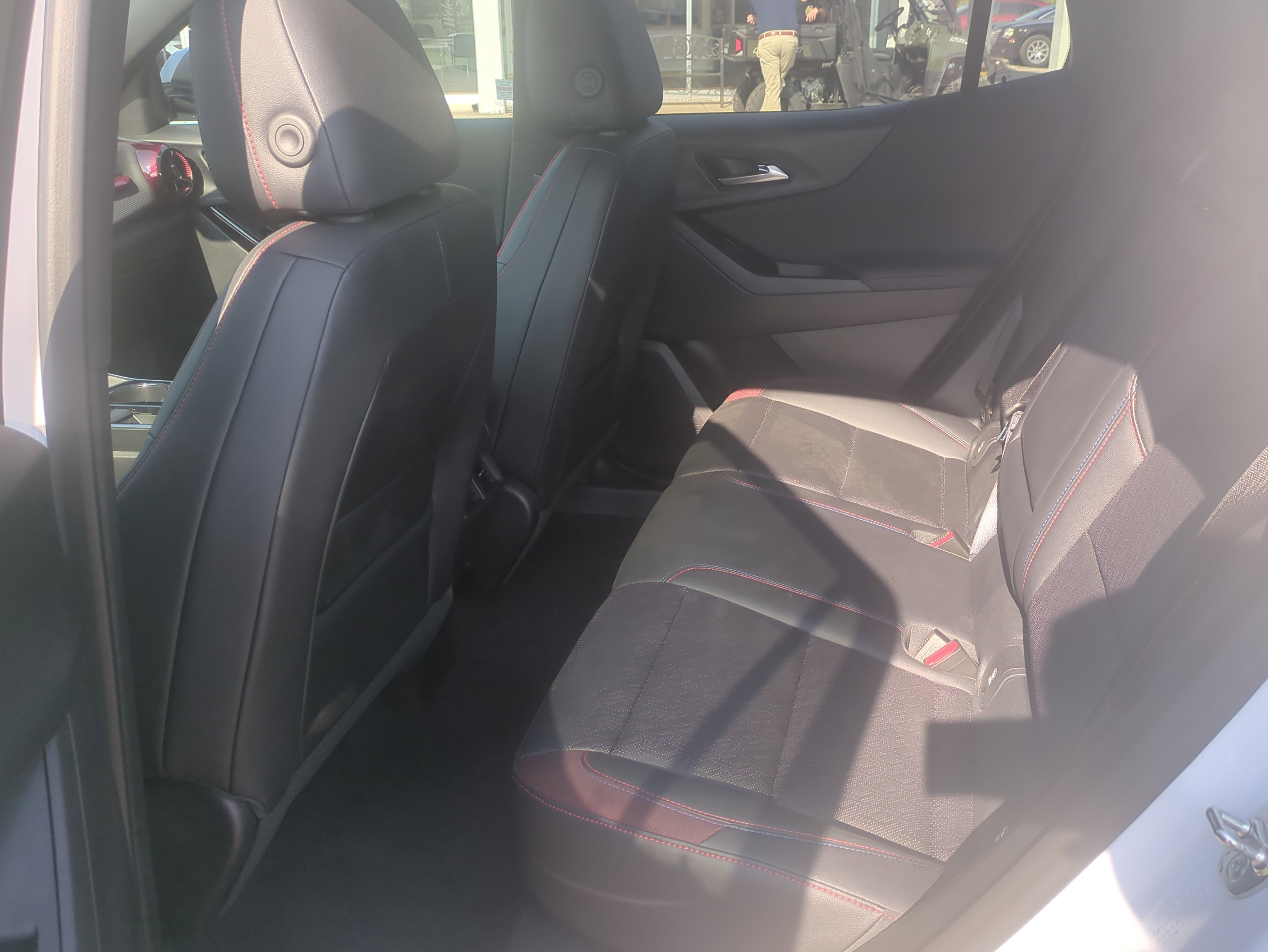 Used 2025 Chevrolet Equinox RS w/ Safety and Technology Package image 29