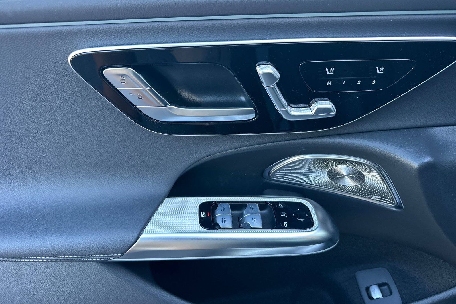 New 2026 Mercedes-Benz E 350 4MATIC Sedan image 11