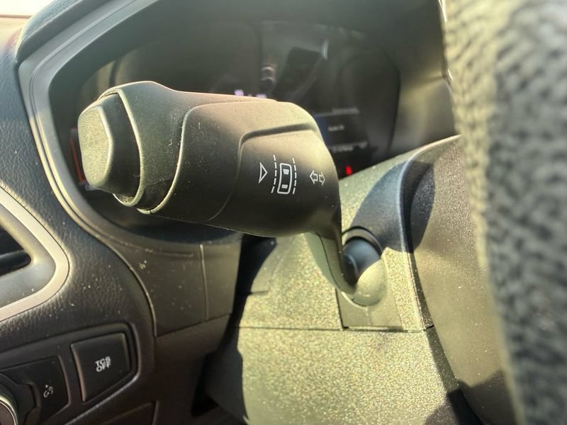 Used 2023 Ford Edge SEL AWD/4WD image 48