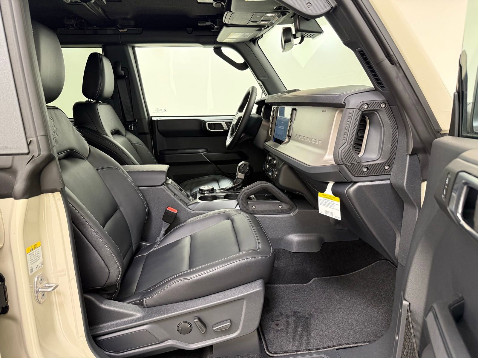 New 2026 Ford Bronco Outer Banks image 28