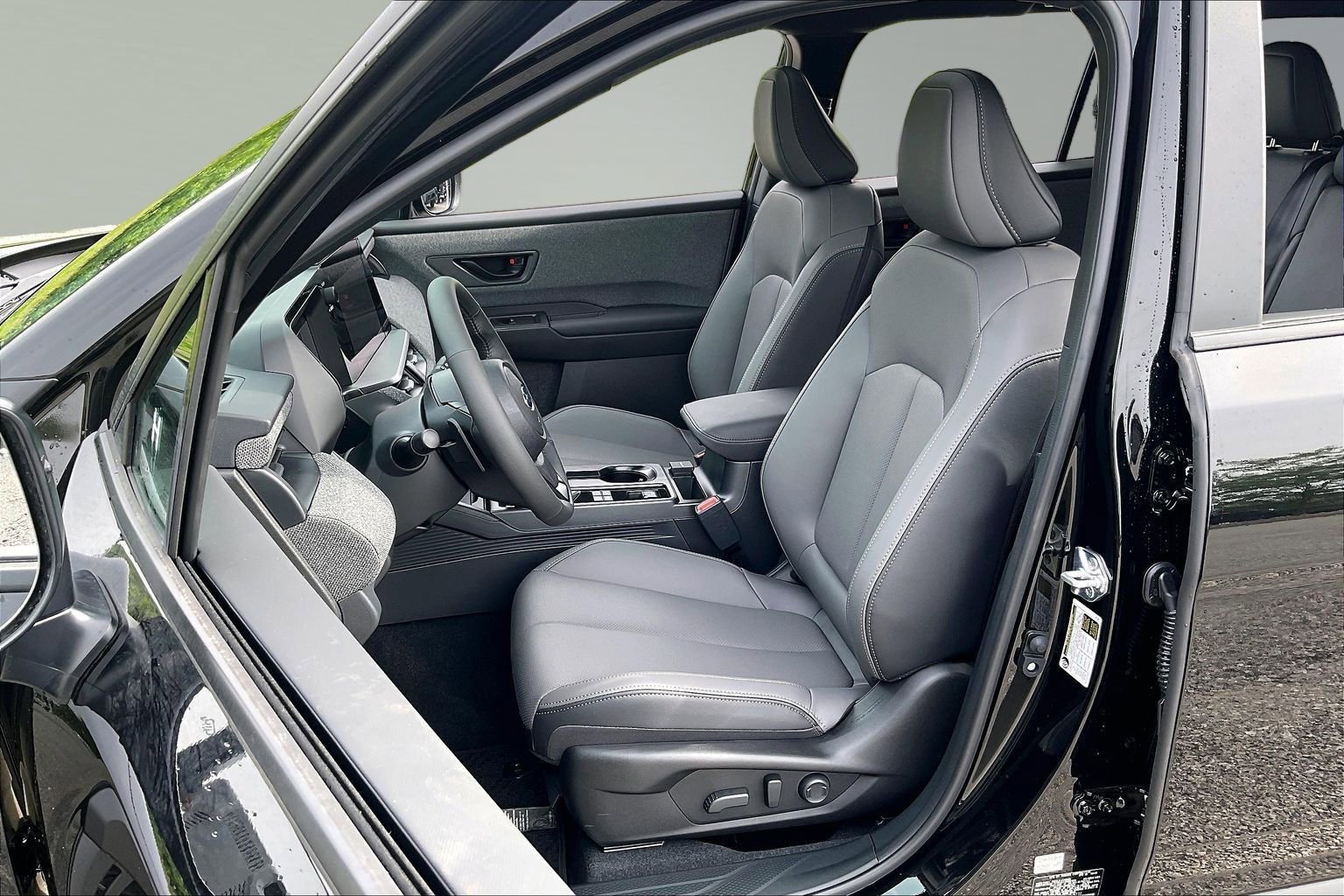 New 2026 Subaru Outback Limited AWD/4WD image 9