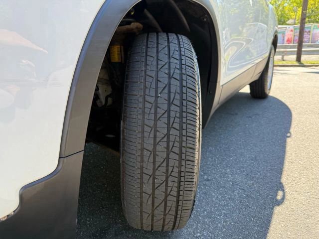 Used 2018 Chevrolet Trax LS image 35