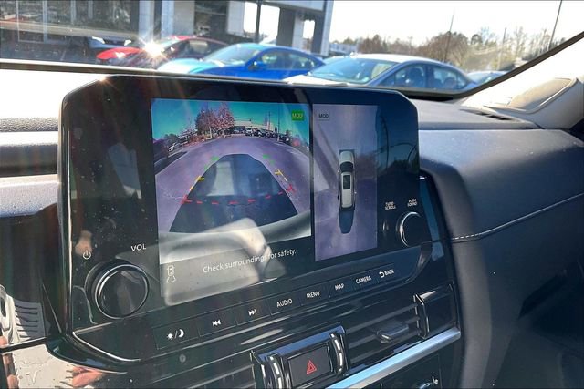 Used 2024 Nissan Pathfinder SL w/ SL Premium Package image 11