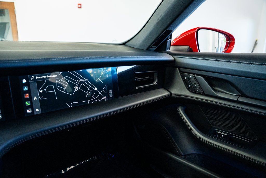 Used 2022 Porsche Taycan 4S image 49