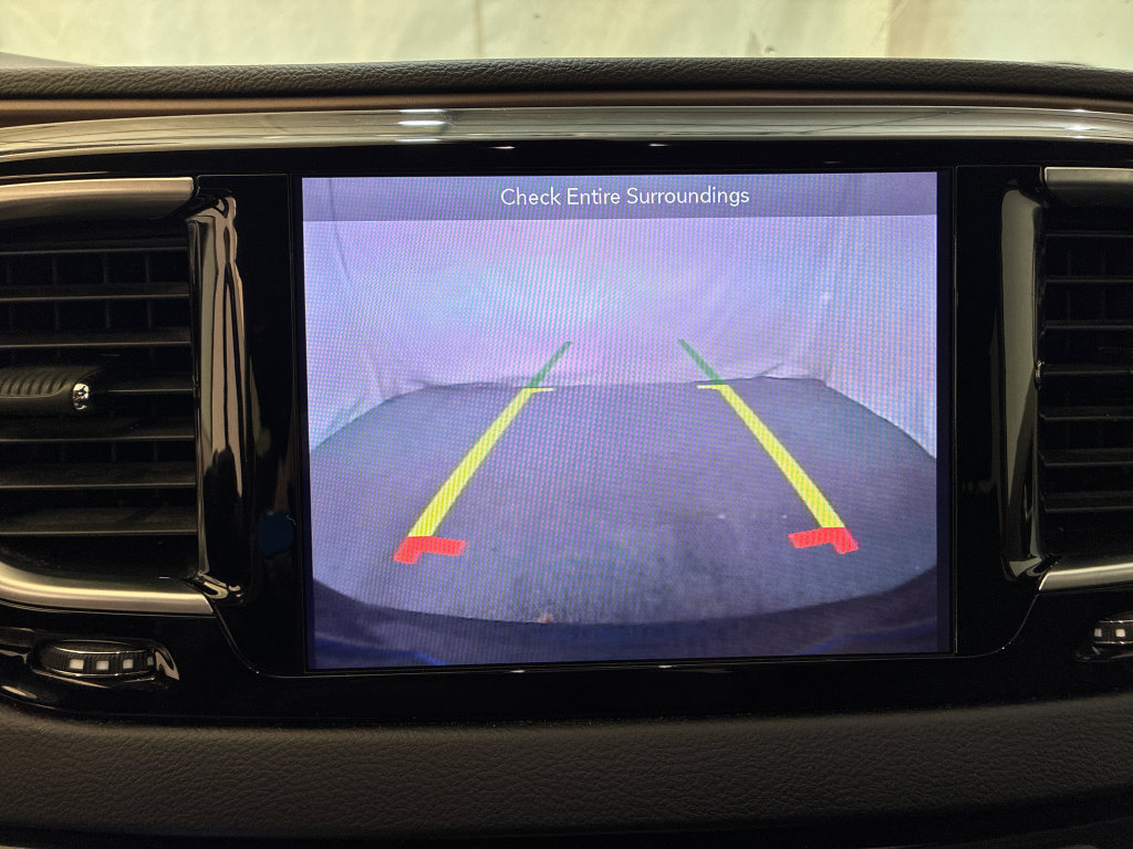 Used 2019 Chrysler Pacifica Touring-L Plus w/ Tire & Wheel Group FWD image 22