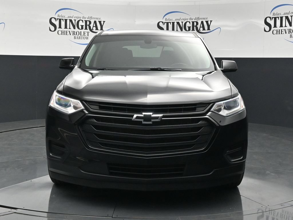 Used 2021 Chevrolet Traverse LS w/ LPO, Blackout Package FWD image 2