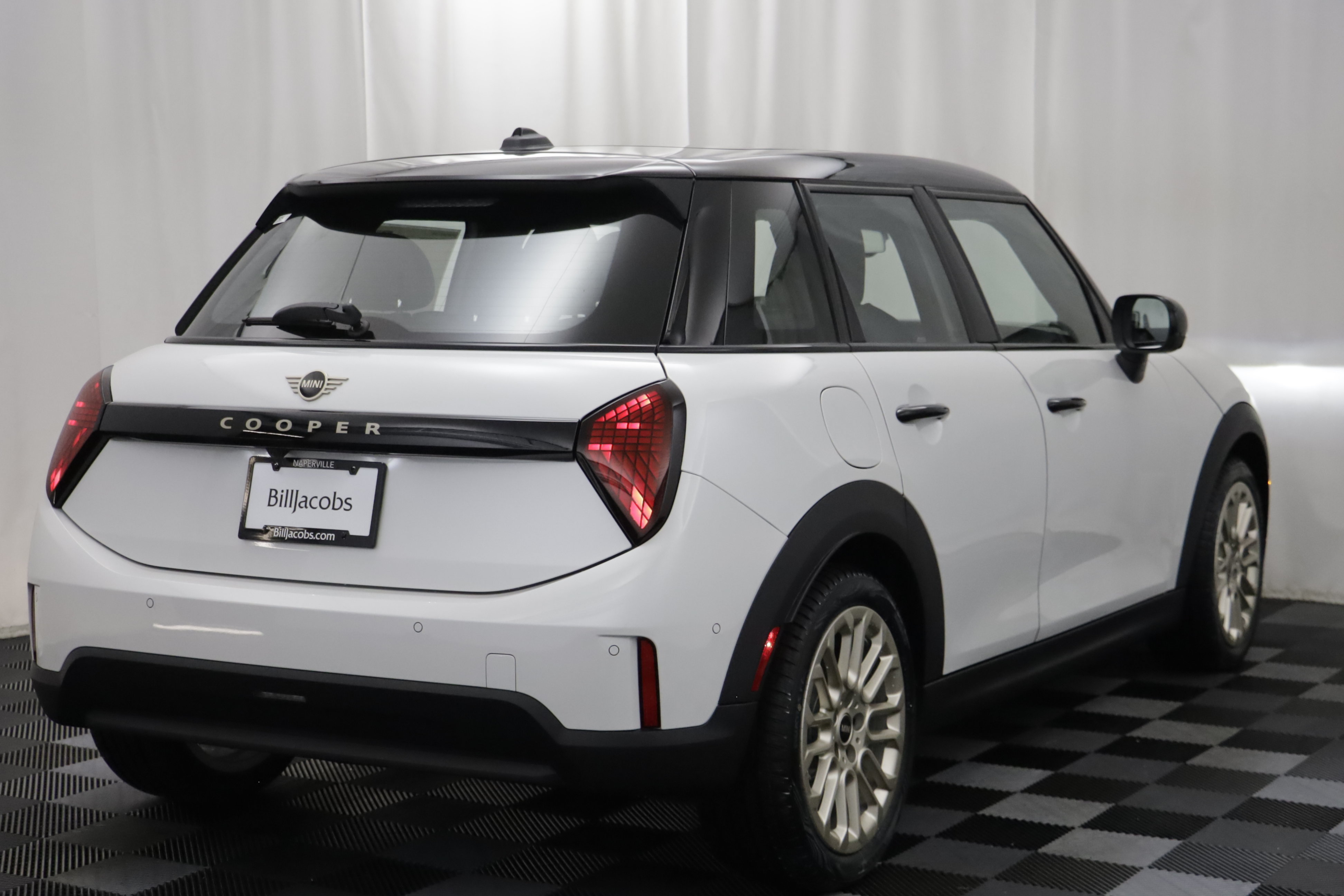 New 2027 MINI Cooper 4-Door Hardtop FWD image 17